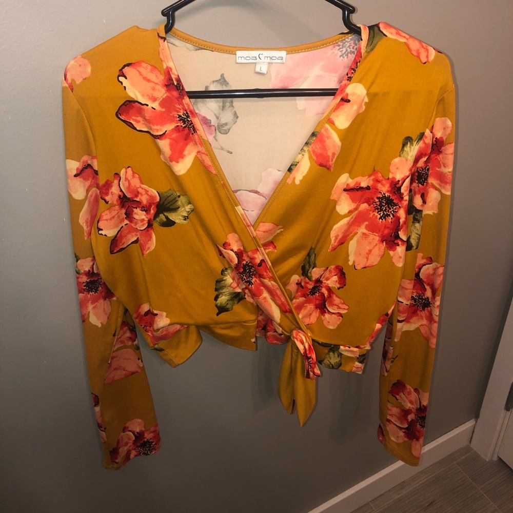 Moa Moa: Mustard/Floral Crop Tie Top